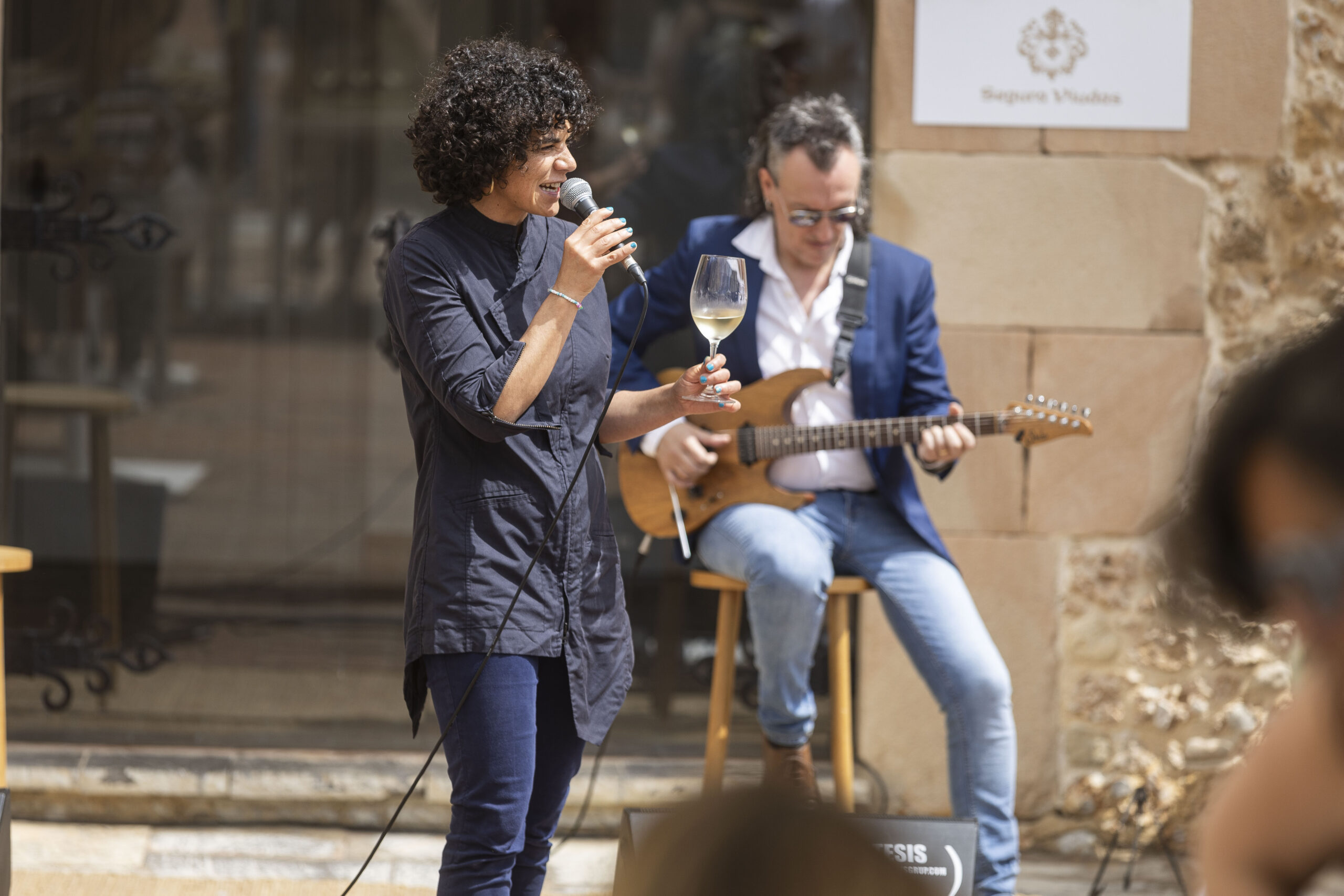 Afterworks privés avec musique live et vins catalans